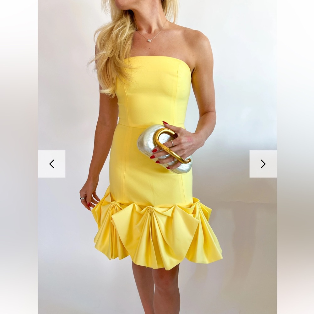 elliatt evee yellow strapless ruffle hem fitted mini dress size small NEW